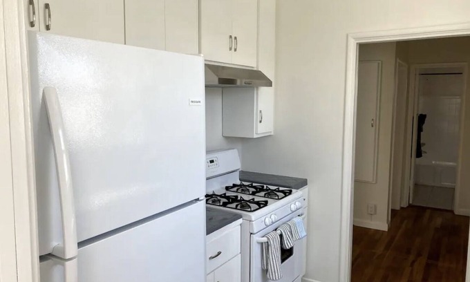 Clarkdale Casa | One Bed Cottage Near Culver City