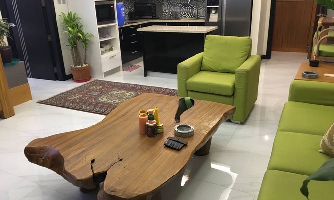 Malabanias Condominio | una habitación, 82 metros cuadrados, amueblada con gusto, W / D, congelador con máquina de hielo, cama King