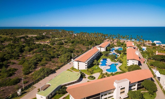 Tamandare Condominio | One Bedroom Apartment Carneiros Beach Resort B18-4