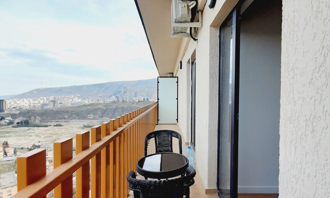 Saburtalo Apartamento | One bedroom apartment full city view Tbilisi