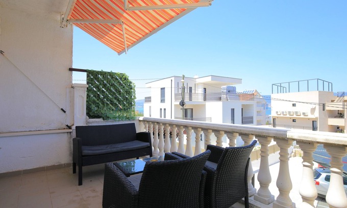 Slatine Apartamento | Apartamento de una habitación con terraza y vista al mar Slatine, Ciovo (A-16131-c)