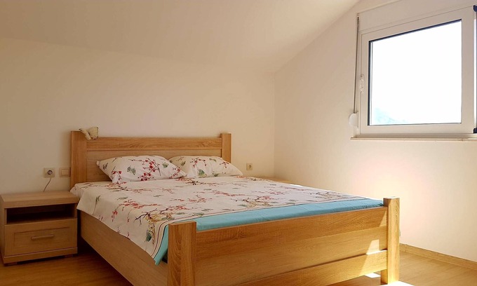 Bijela Apartamento | Apartamento de un dormitorio en Boka Bay || Sea & Mountain View II Aparcamiento gratuito