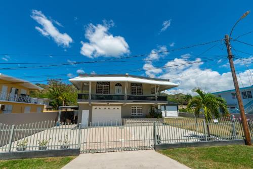 Anasco Apartamento | One Bedroom Apartment, Private pool, huge yard