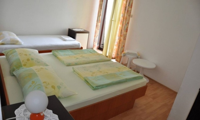 Lopar Apartamento | Apartamento de una habitación con balcón y vista al mar Lopar, Rab (A-23747-d)