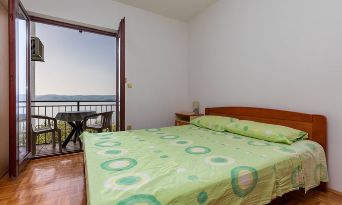 Mimice Apartamento | Apartamento de una habitación con balcón y vista al mar Mimice, Omis (A-11045-a)