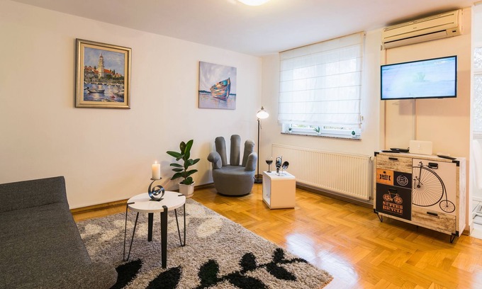 Zagreb Apartamento | One bedroom apartment with air-conditioning Zagreb (A-16241-a)