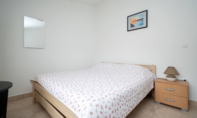 Tkon Apartamento | Apartamento de una habitación con terraza y vista al mar Tkon, Pasman (A-17360-b)