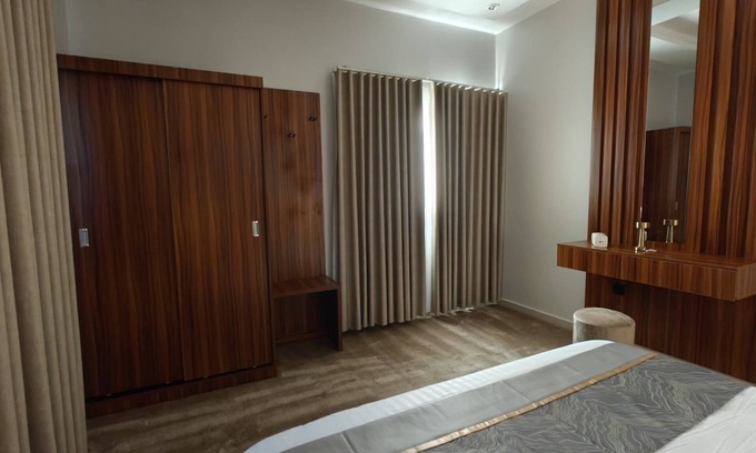 Hera Street Apartamento | One Bedroom Apt- Hira Residence & Suites