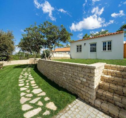 Évora Chalet De Esquí | One Bedroom Chalet with private bathroom and kitchen