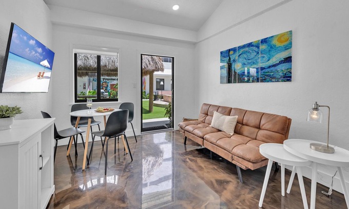 Flagler Village Condominio | One bedroom suite | Urban Retreat | Freedom Two