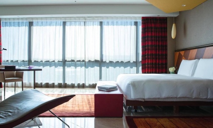Garhoud Casa | One Bedroom Suite Near Aviation Club Garhoud By Luxury Bookings