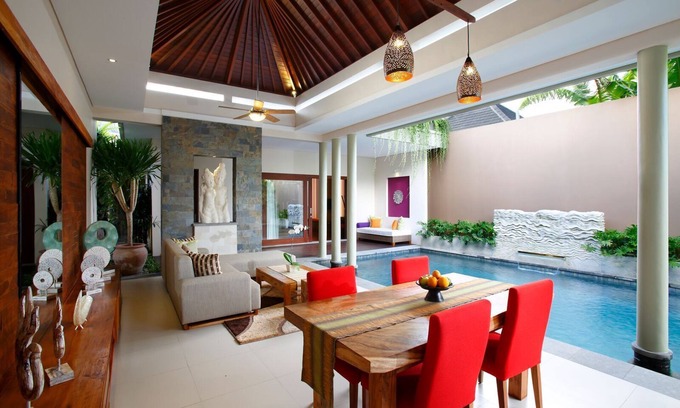 Nakula Villa | Un dormitorio con una gran piscina privada de 36 metros cuadrados, 5 mnt caminando a la playa