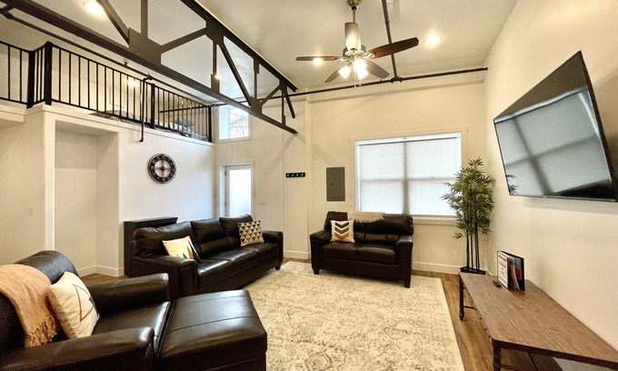 Moab Condominio | One block to Moab shops and restaurants closest condos to downtown
