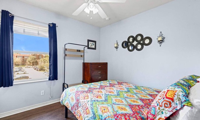 Innovation District Apartamento | One Block to UF Campus! 1bed 1bath apartment