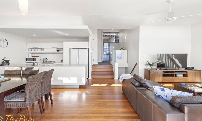 Boat Harbour Apartamento | One Mile Ridge No.15 - Beautiful bushland views - WiFi, Air Con - Pool in Complex
