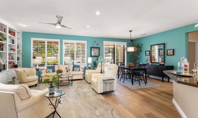Desert Breeze Casa | ONE OF A KIND IN THE GRAND, GOLF COURSE, MOUNTAIN VIEWS AND SOLAR