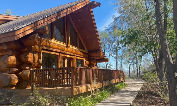 Moorpark Casa | One of a Kind Log Cabin