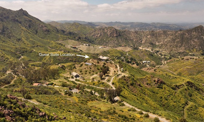 Agoura Hills Apartamento | One-of-a-Kind Mountain Retreat