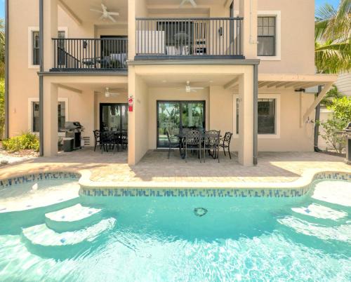 Siesta Key Village Apartamento | One-of-a-Kind! Pool, Terraces, Ocean-View Rooftop, in Siesta Village at Best Beach!