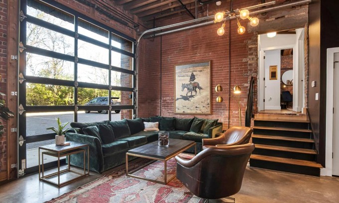 Nashville Casa | One-Of-A-Kind! Roll Up Garage Door-Pool, Speakeasy