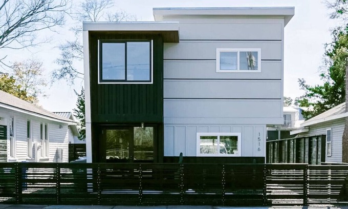 Wilmington Apartamento | One-of-a-kind Stay! Beautiful Container Downtown