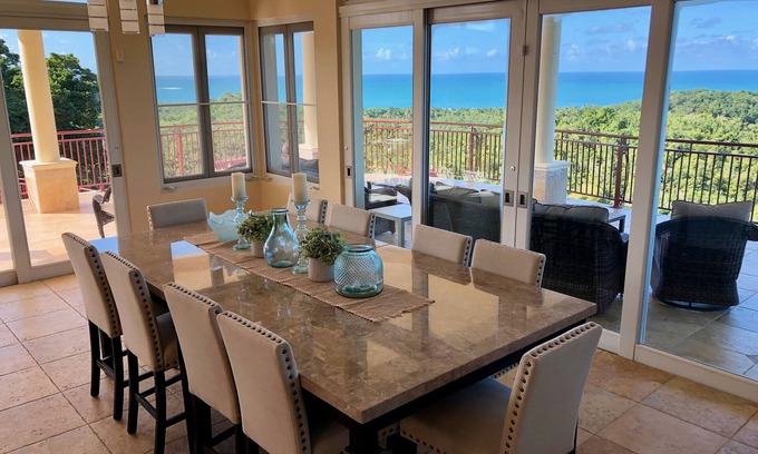 Las Croabas Casa | Villa grande / espectaculares vistas al mar / piscina / muy privado / montañas