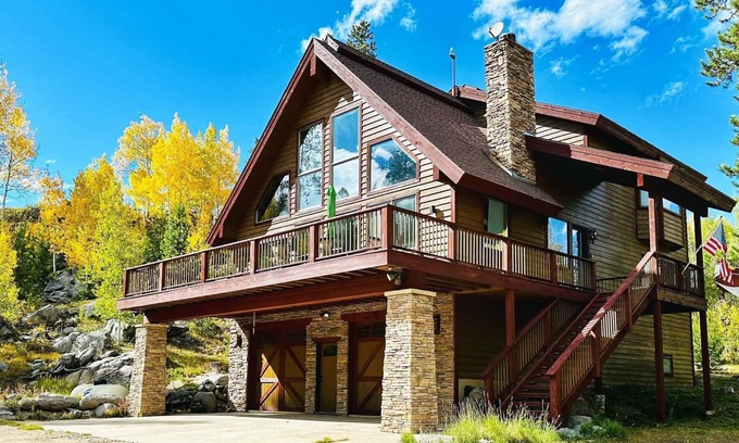 Winter Park Highlands Casa | ¡Una de las propiedades más deseables en Winter Park / Fraser Valley!