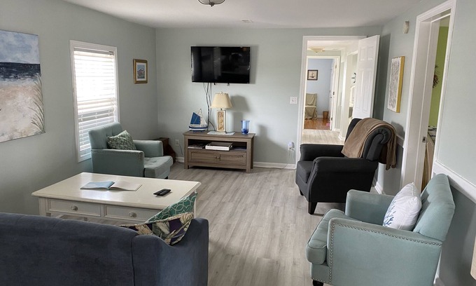 Carolina Beach Cabaña | Una calle Over - Cottage por el mar!