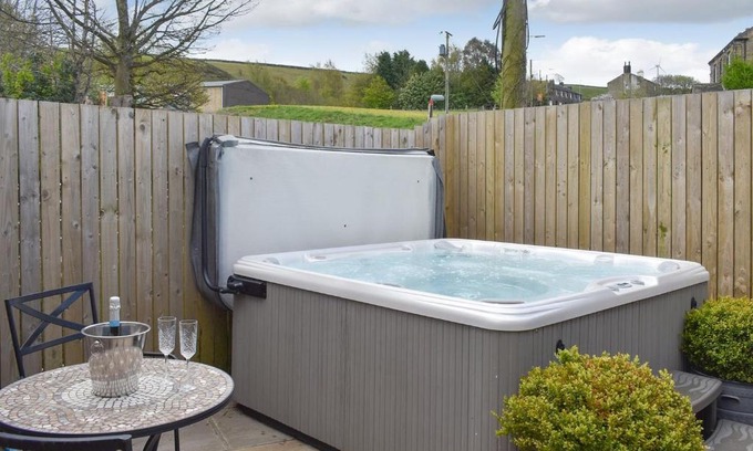 Cartworth Casa | One Uk33732