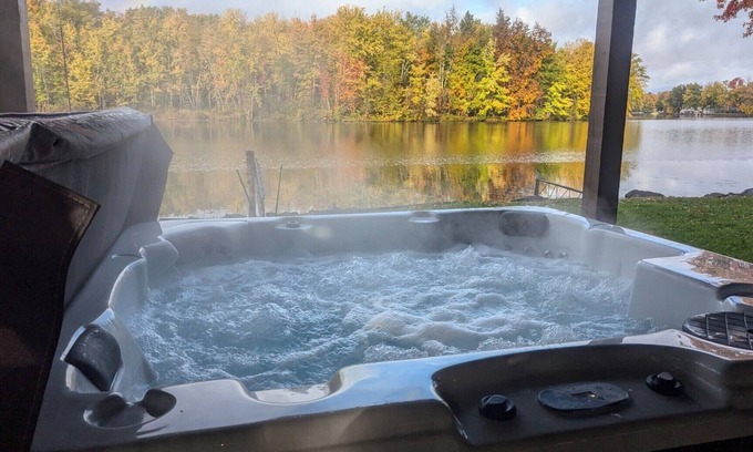 Town of Schroeppel Casa | Oneida River Retreat
