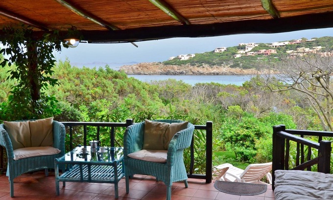 Porto Cervo Villa | Villino en el agua, a 30 metros a pie del mar, jardín privado, estacionamiento, wifi