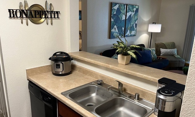 Rancho Cordova Apartamento | Only Available for Month 0f April, PRICE REDUCED!!!