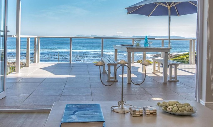 Gansbaai Casa | Ons C-Huis - Gansbaai Seafront Accommodation, back-up power