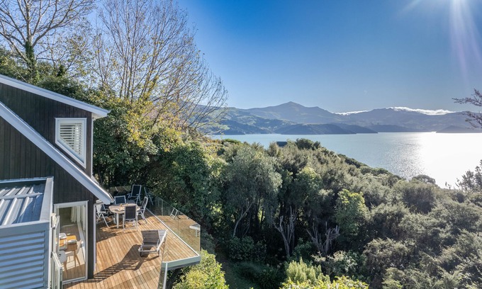 Akaroa Casa | Onuku Oasis - Akaroa Holiday Home
