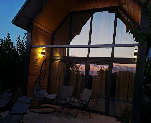 Mladenovac Casa | Onyx Vikendica 1
