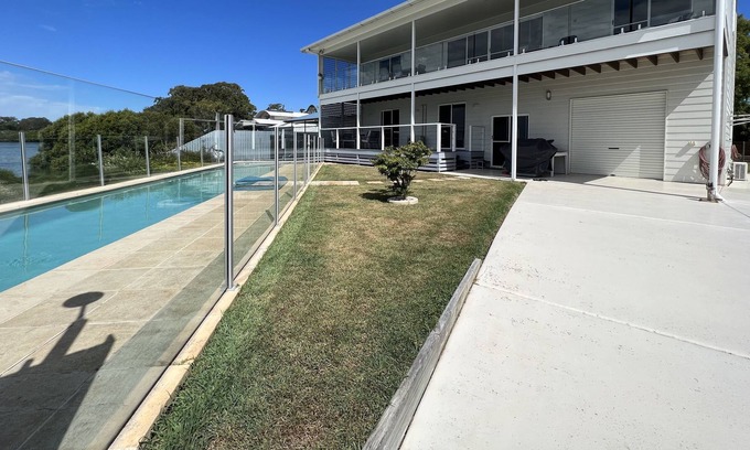 Brisbane Waterfront Casa | Ooncooncoo Bay Waterfront Stay, Russell Island 4184