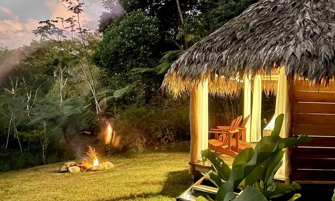 Puerto Jimenez Cabina | Open Cabin in the Jungle, sea View, Campfire and Breakfast