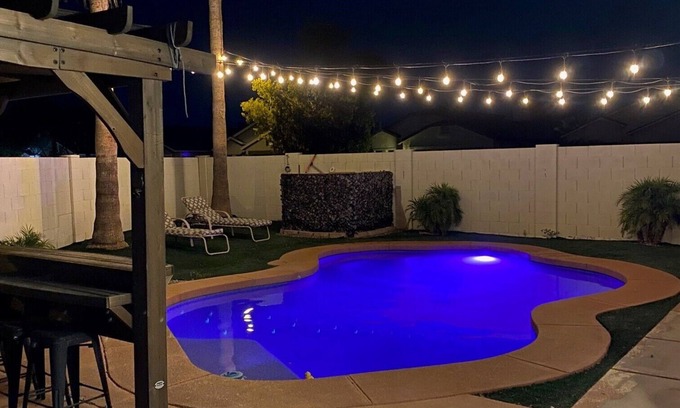 Suncliff Casa | Open floor plan w/private pool! 2mi to Stadium/Shopping/Food