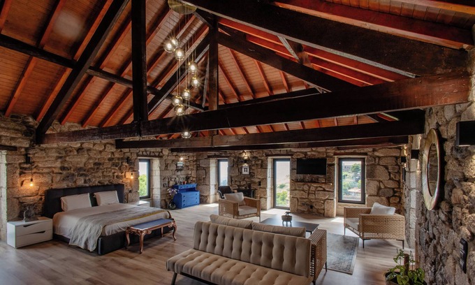 Lamego Casa | Open Space House with jacuzzi in Lamego, 5 minutes from the city center