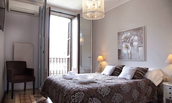 L'Antiga Esquerra de l'Eixample Apartamento | Opening Doors Aribau Modern apt near La Pedrera