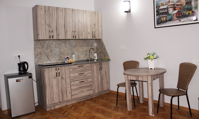 Tbilisi Apartamento | Opera Plaza 3 se encuentra en el corazón de Tbilisi