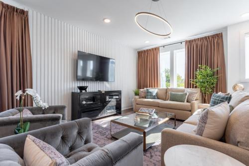 Talbot's Corner Casa | Ophelia & Owen at The Lucy by Stay Local Nashville