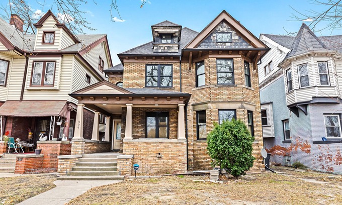 Detroit Apartamento | Opulent 2 Bedroom Getaway