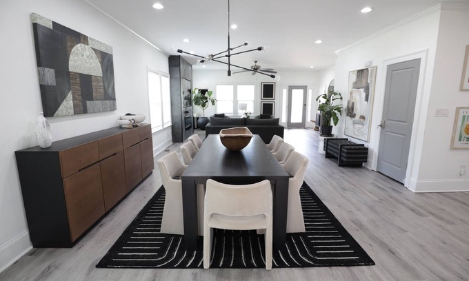 Church Street Casa | Orange on Knighton~Tranquil 4-bedroom house close to Hartsfield-Jackson Airport