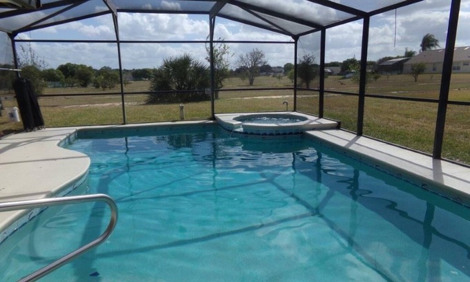 Orange Tree Casa | Orange Tree Home w/ Pool & Spa, 15 mi to Disney