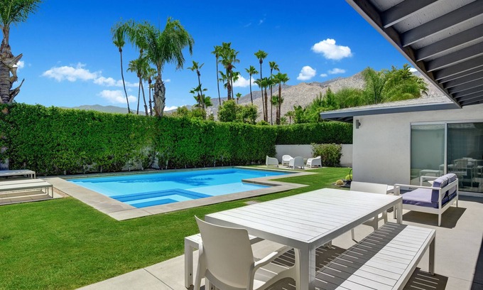 Tahquitz River Estates Casa | Orangetini mediados de siglo Hollywood Estilo regencia Retreat! Ofertas de Último minuto!