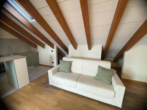 Seregno Apartamento | Orchidea Apartment by Quokka 360 - Attic in the center of Seregno