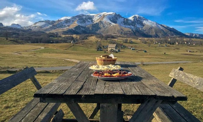 Zabljak Casa | Organic Family Farm