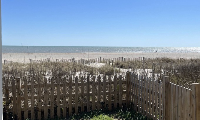Holden Beach Cabaña | Original Cottage Beachfront cottage