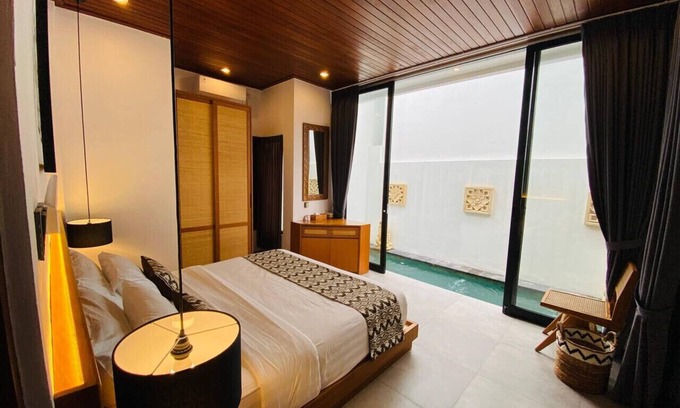 Lodtunduh Apartamento | OriVista Luxe Private Pool Villa Ubud Balcony View